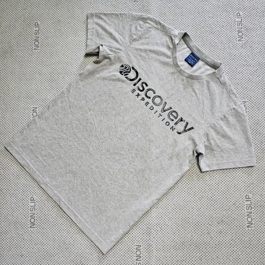 [BUNJANG] Discovery Expedition T-Shirt Grey / 디스커버리 익스페디션 반팔 티셔츠 그레이