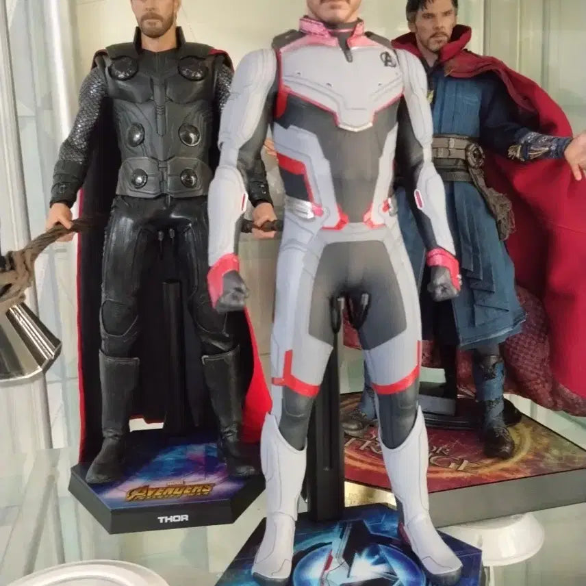 [BUNJANG] Hot Toys Tony Stark Team Suit Version / 핫토이 토니스타크 팀슈트버젼