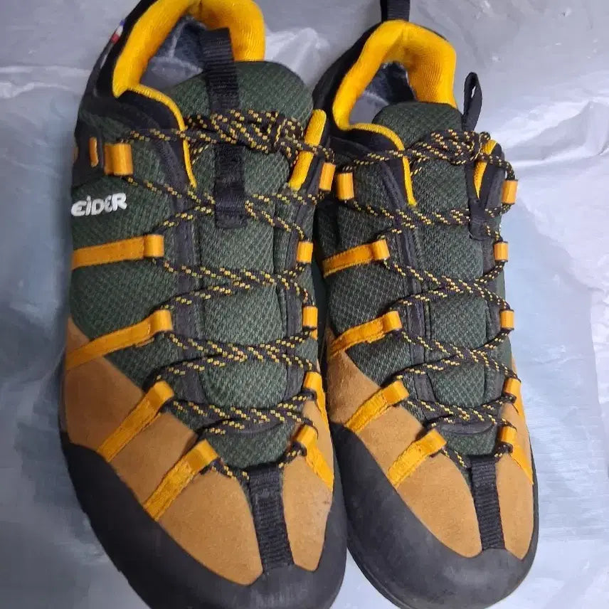 [BUNJANG] Aider Gore-Tex Hiking Boots (Size 275) / 등산화275  아이더 고어텍스