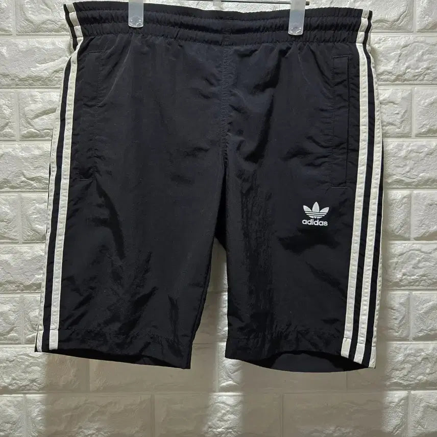 [BUNJANG] Adidas Woven 3-Stripes Swim Shorts / 아디다스 우븐 삼선 스윔팬츠 수영복 쇼츠 29~31