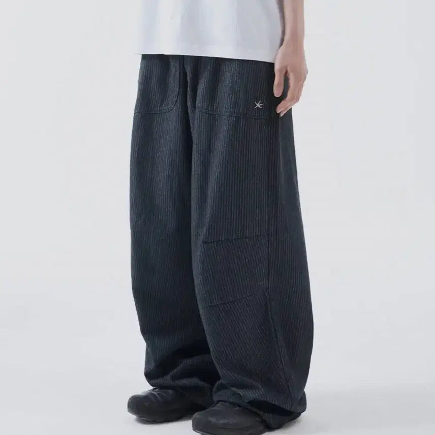 [BUNJANG] The Coldest Moment Stripe Pants (Size M) / 더콜디스트모먼트 스트라이프 팬츠