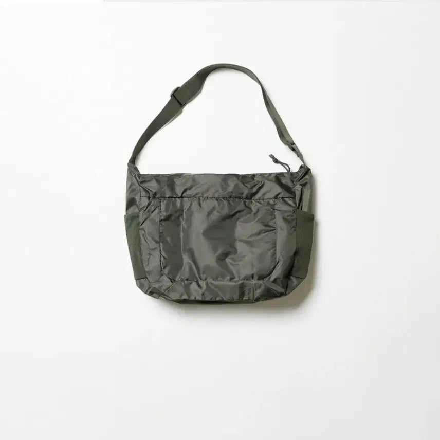 [BUNJANG] YMCL KY Compact Shoulder Bag Olive / 와이엠씨엘 케이와이 컴팩트 숄더 백 올리브 (GB0608)YMCL KY