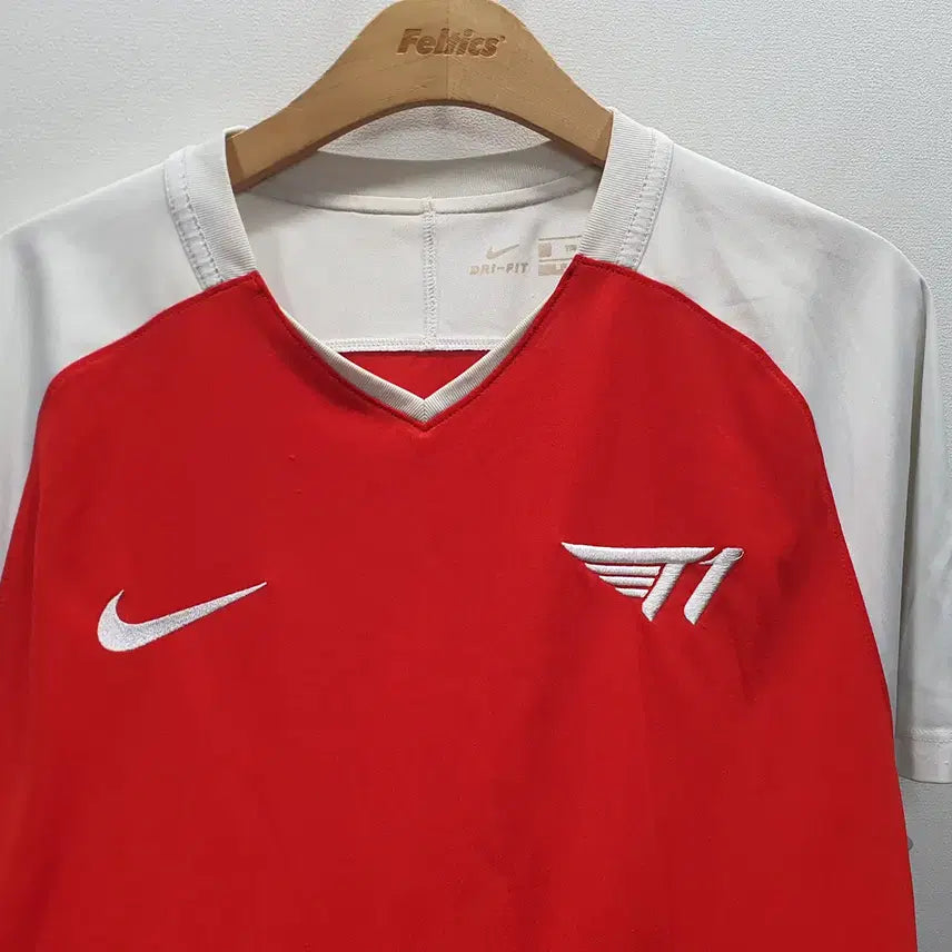 [BUNJANG] Nike T1 Jersey / 나이키 T1 유니폼 100~105정도 (가로56 세로75)