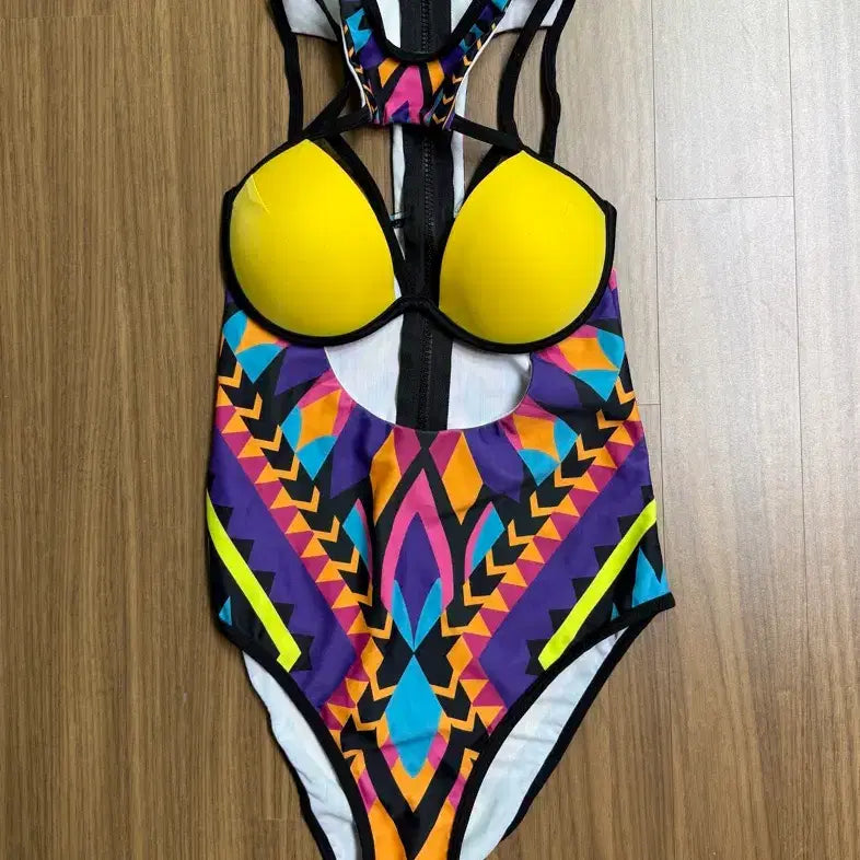 [BUNJANG] Patterned One-Piece Swimsuit Yellow (Size S) / 미착용 원피스 수영복 패턴 옐로우(사이즈 S)