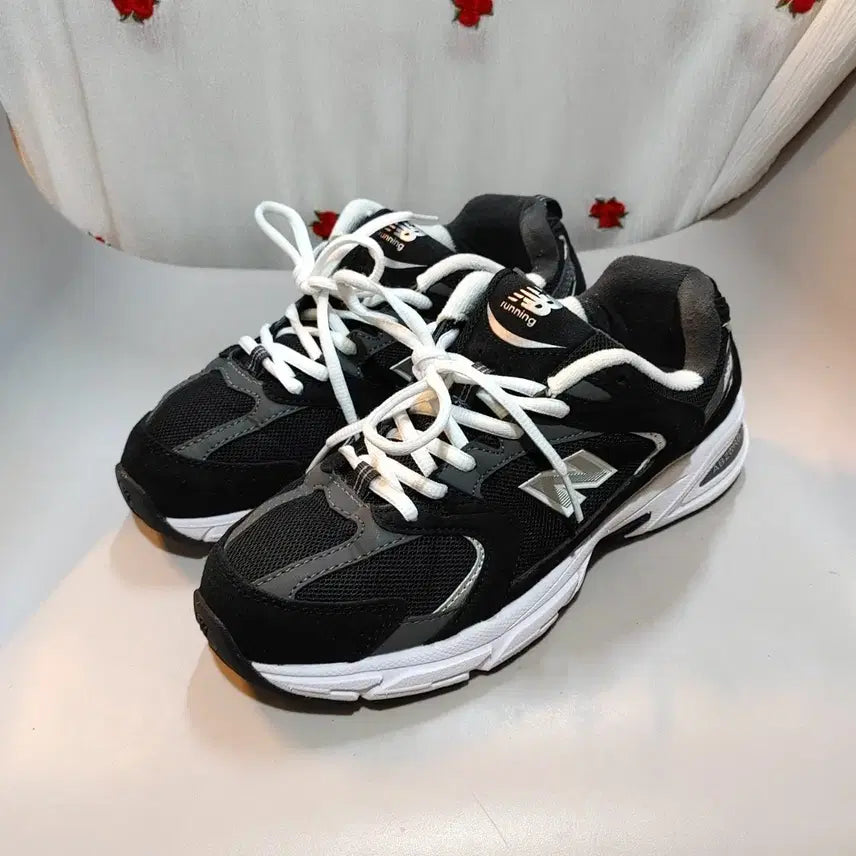 [BUNJANG] New Balance 530 Black White Silver Sneakers 240mm / 뉴발란스 530 검흰 실버  240mm
