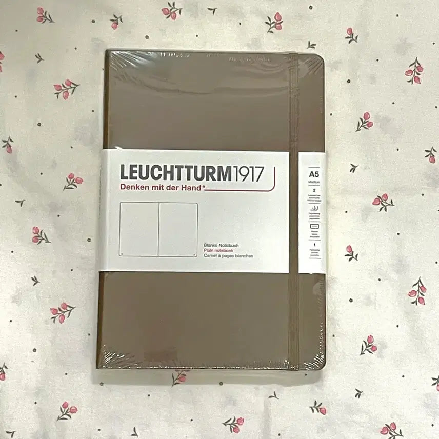 [BUNJANG] Leuchtturm1917 A5 Hardcover Notebook - Brown, Blank / (새상품) 로이텀 a5 하드 브라운 무지