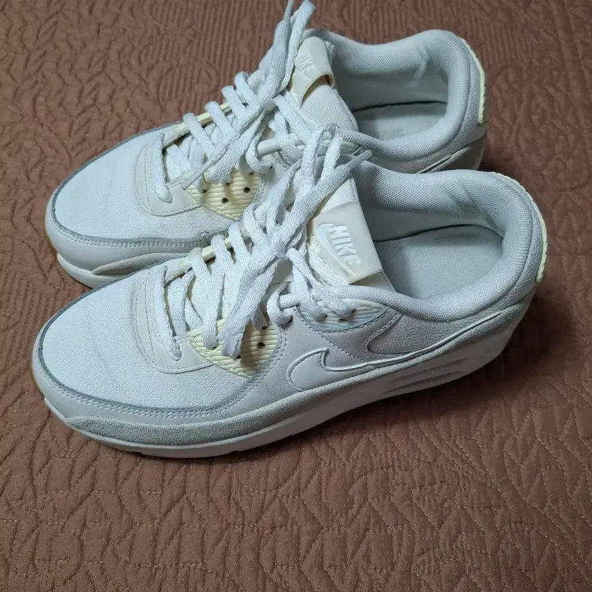 [BUNJANG] Nike Air Max 90 Women's Platform Sneakers / 250 나이키 에어맥스90 여성 키높이 운동화 [2293]