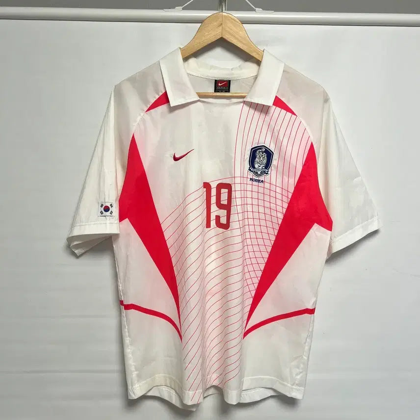 [BUNJANG] Nike Korea National Football Team Ahn Jung-hwan 2002 Away Authentic Jersey (Size M) / [정품/M] 나이키 한국 축구 국대 안정환 2002 원정 어웨이 유니폼