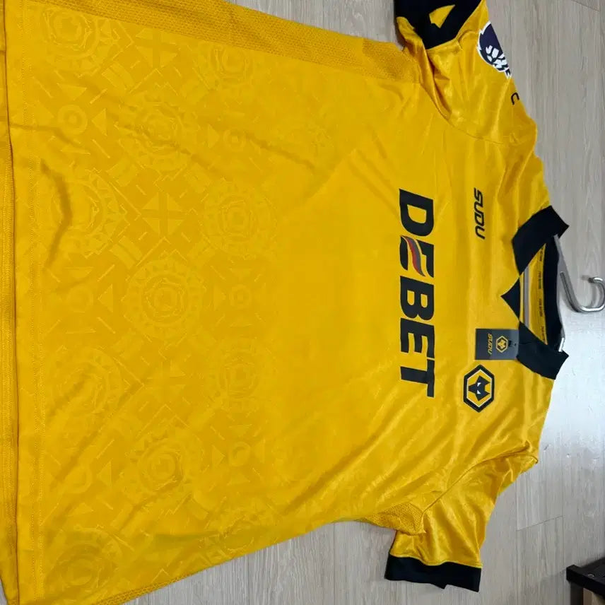 [BUNJANG] Wolverhampton Hwang Hee-chan Marked Jersey 2XL / 울버햄튼 황희찬 마킹 유니폼 팝니다.