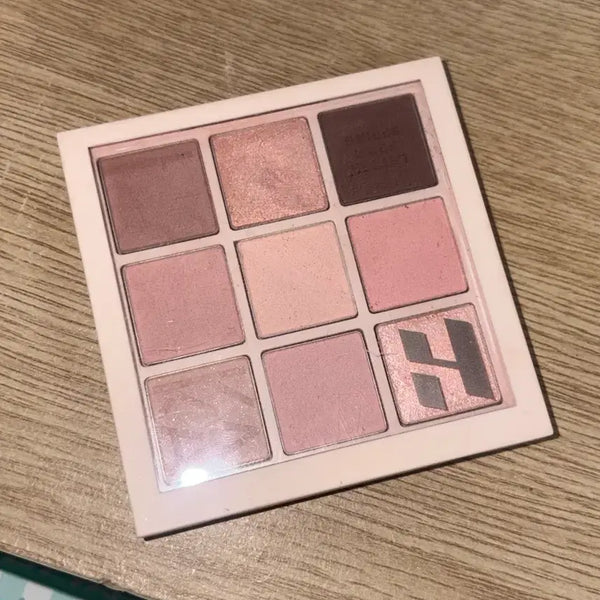 [BUNJANG] Holika Holika Letter From Spring Eyeshadow Palette / 홀리카홀리카 레터 프롬 스프링 아이섀도우 팔레트 봄웜