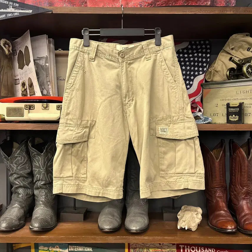 [BUNJANG] Levi's Vintage Signature Patch Utility Cargo Shorts / 리바이스 빈티지 시그니처 패치 유틸리티 카고 하프 팬츠 N1898