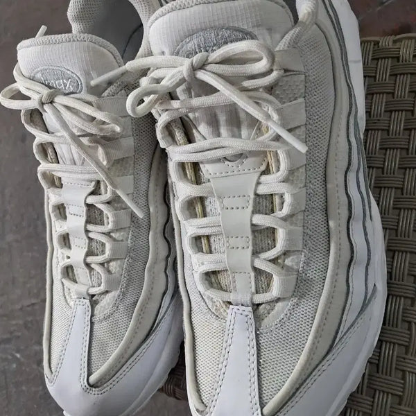[BUNJANG] Nike Air Max 95 White Shoes / 나이키 에어맥스 95 화이트10.5 280