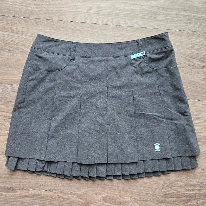 [BUNJANG] WANGLE Grey Pleated Skirt Size 67 / WANGLE 그레이 플리츠 스커트 67