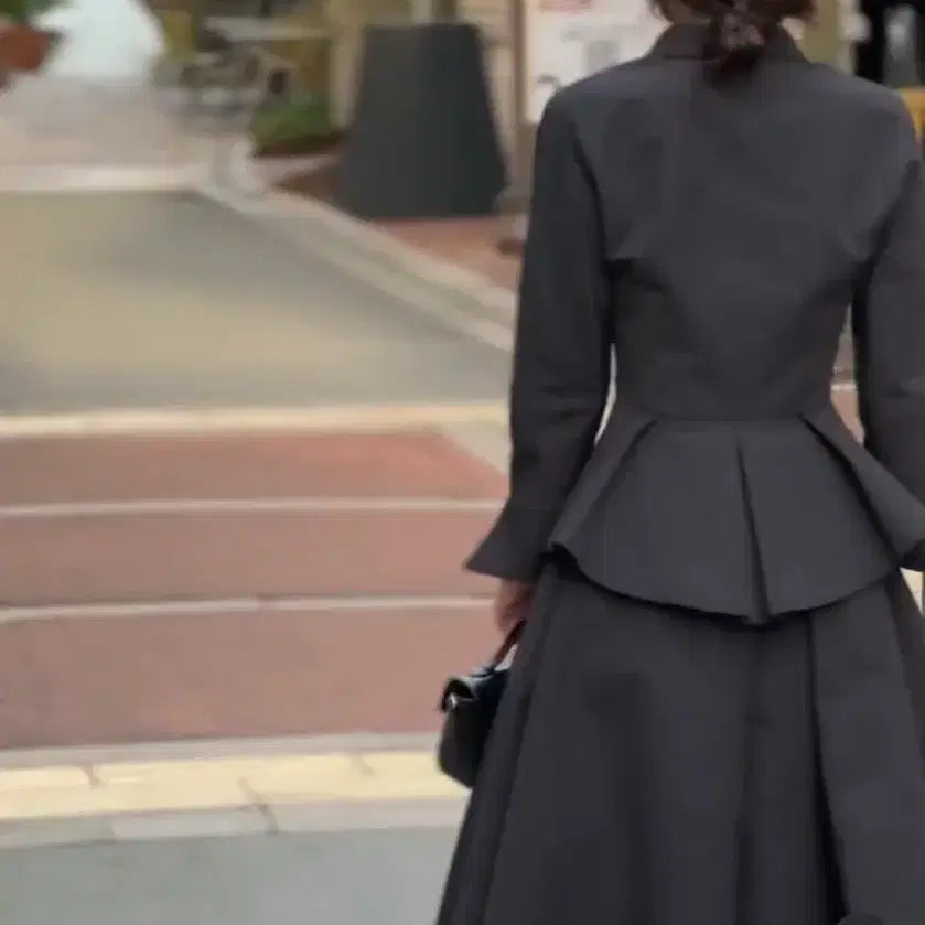 [BUNJANG] Tread X Yoolsmama Catch Lady Jacket & Antique Skirt Set / 트리드 X 율스마마 세트 캐치레이디 자켓 + 앤티크 스커트 블랙