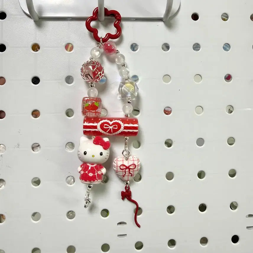 [BUNJANG] Red Kitty Bead Acrylic Keyring / 레드 키티 비즈 아크릴 키링