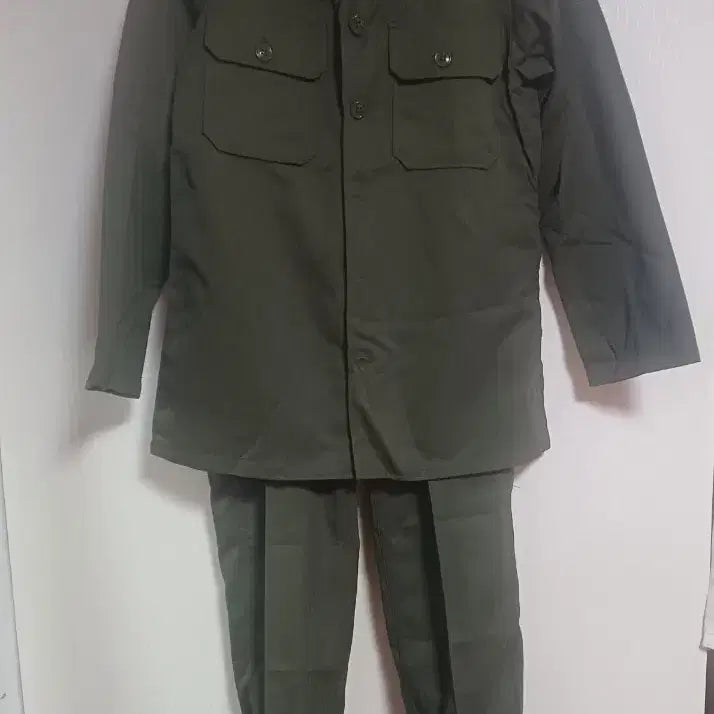 [BUNJANG] 1983 Vintage Military Uniform Set - Unused / 근대사 수집품 구형 민무늬 군복 상하 세트 ㅡ1983년 5호