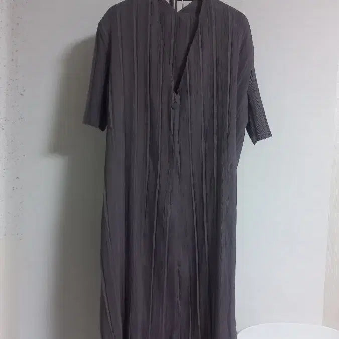 [BUNJANG] Grey Pleated Long Dress (Size 77-88) / 그레이 플리츠 롱원피스 77~88 새상품