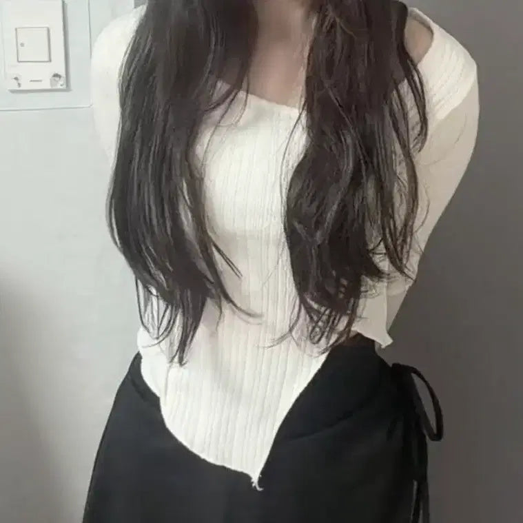 [BUNJANG] White Asymmetrical Long Sleeve Knit / 화이트 언발 긴팔 니트