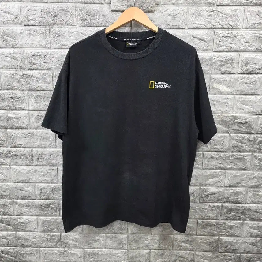 [BUNJANG] National Geographic Black T-Shirt / 내셔널 지오그래픽 반팔티 블랙  사이즈 100 크게나옴