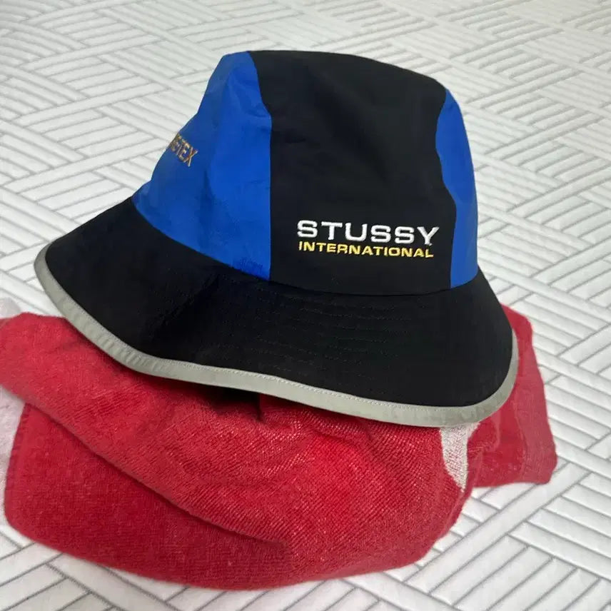 [BUNJANG] Stussy Gore-Tex Bucket Hat L/LX / 스투시 고어텍스 버킷햇 벙거지 모자 L/LX