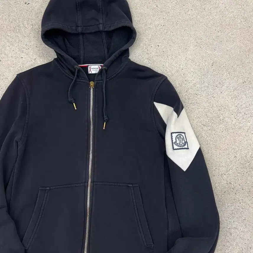 [BUNJANG] Moncler Gamma Bleu Colorblock Hoodie Zip-Up / 몽클레어 감마블루 배색 후드집업