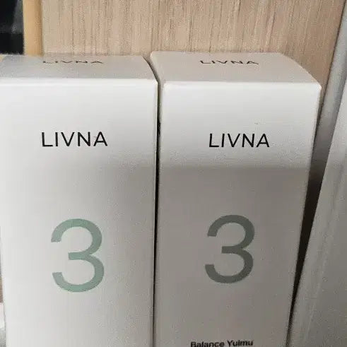 [BUNJANG] LIVNA Chapter 3 Mugwort Multi Calming Ampoule 30ml / (새상품)리브나 챕터3 율무 멀티 진정앰플 30ml 미백.주름개선 기능성