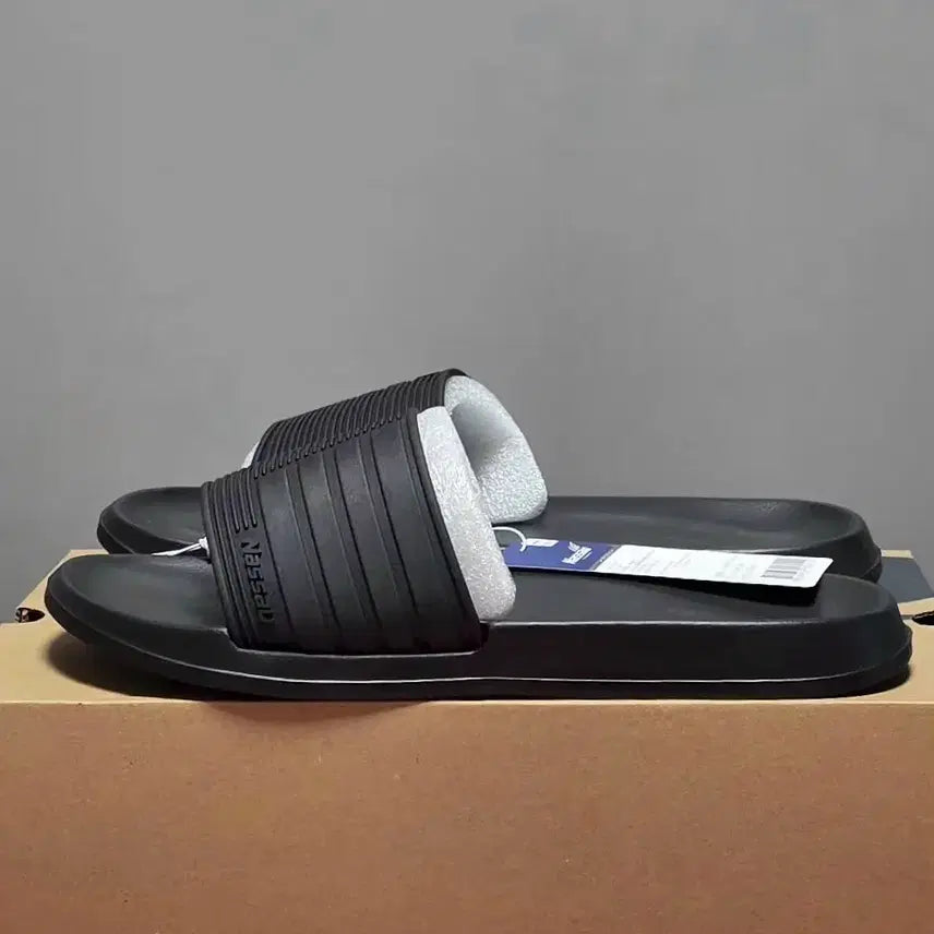 [BUNJANG] Nassau Ultra-Lightweight Slippers / Nassau(낫소) 초경량 슬리퍼 [새상품]