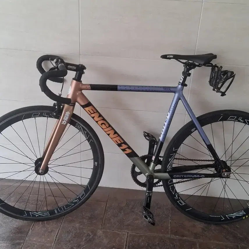 [BUNJANG] Engine 11 Gold House Fixie Bike / 픽시자전거  엔진 11 골드 하우스 판매합니다 그리고 잘 나갑니다