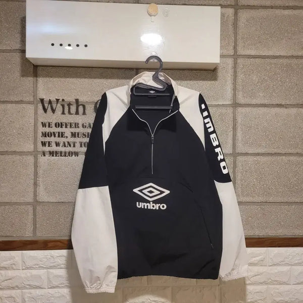 [BUNJANG] Umbro Big Logo Anorak 95 / 엄브로 빅로고 아노락 95