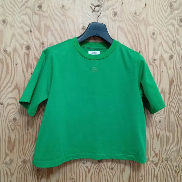 [BUNJANG] Studio Tomboy Embroidered Logo Cropped Short Sleeve T-Shirt / 스튜디오톰보이 자수 로고 크롭 반팔 티셔츠