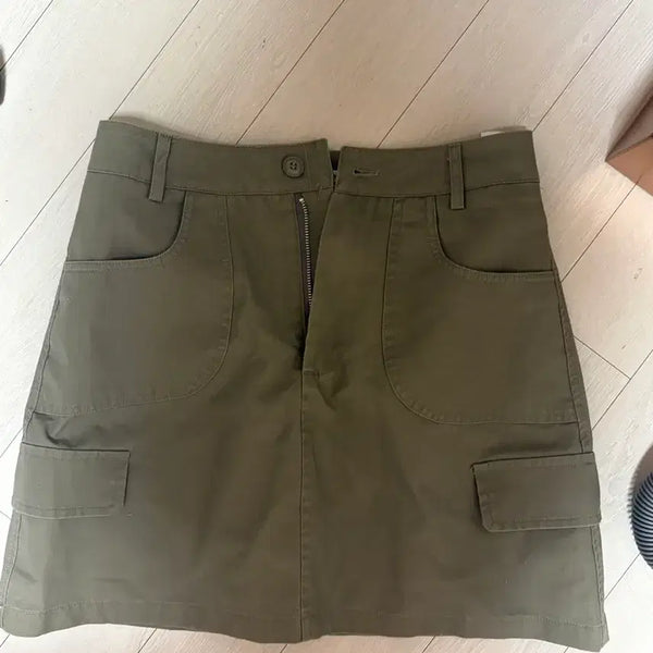 [BUNJANG] NyuNyu Cargo Skirt Khaki / 뉴뉴 카고 치마 카키색 스커트