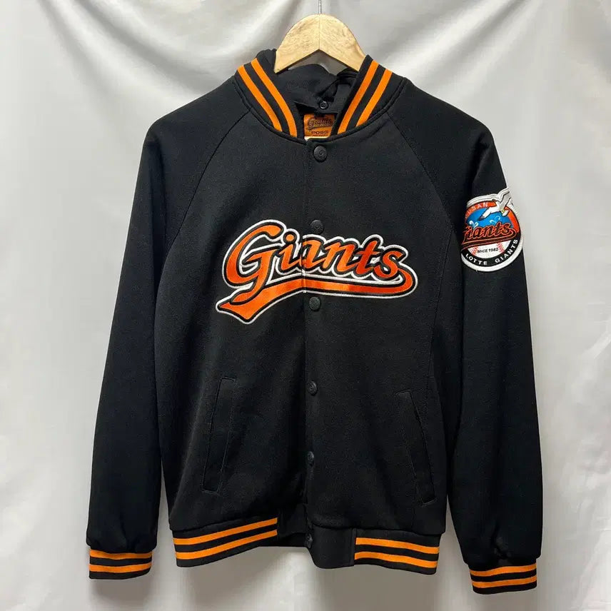 [BUNJANG] Lotte Giants Spring/Autumn Baseball Jacket (Size 95) / [정품/95] 롯데자이언츠 춘추 블랙 야구 잠바 자켓 점퍼