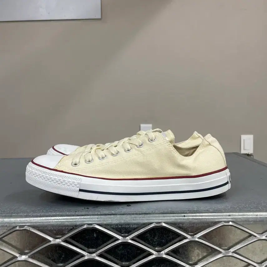 [BUNJANG] Converse Chuck Taylor All Star Low Top Sneakers / 컨버스 척테일러 올스타 로우 270