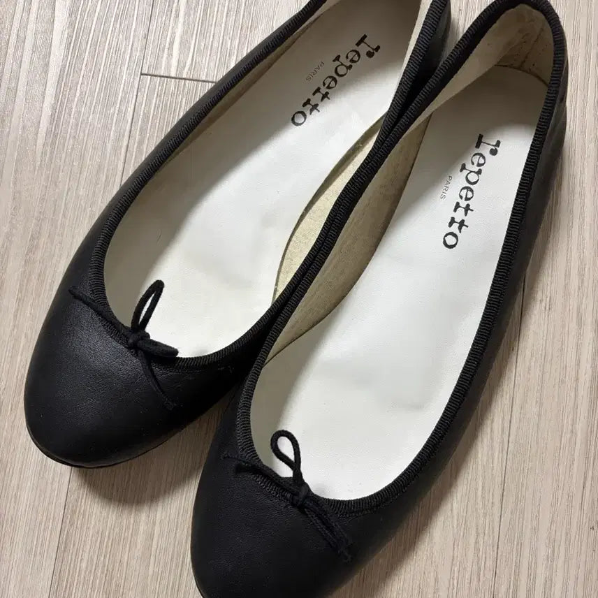 [BUNJANG] Repetto Cendrillon Black Leather Ballerina Flat Shoes Size 40 / 레페토 산드리옹 블랙 발레리나 플랫슈즈 40