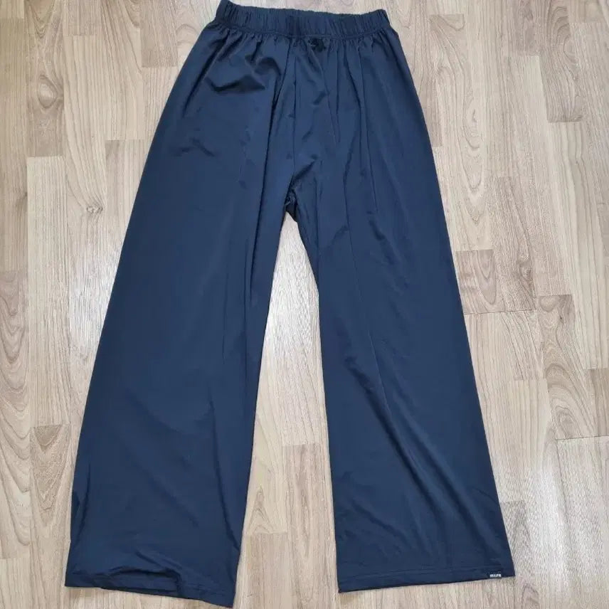 [BUNJANG] Skullpig Ice Cooling Pants M / 스컬피그 아이스 쿨링 팬츠 M