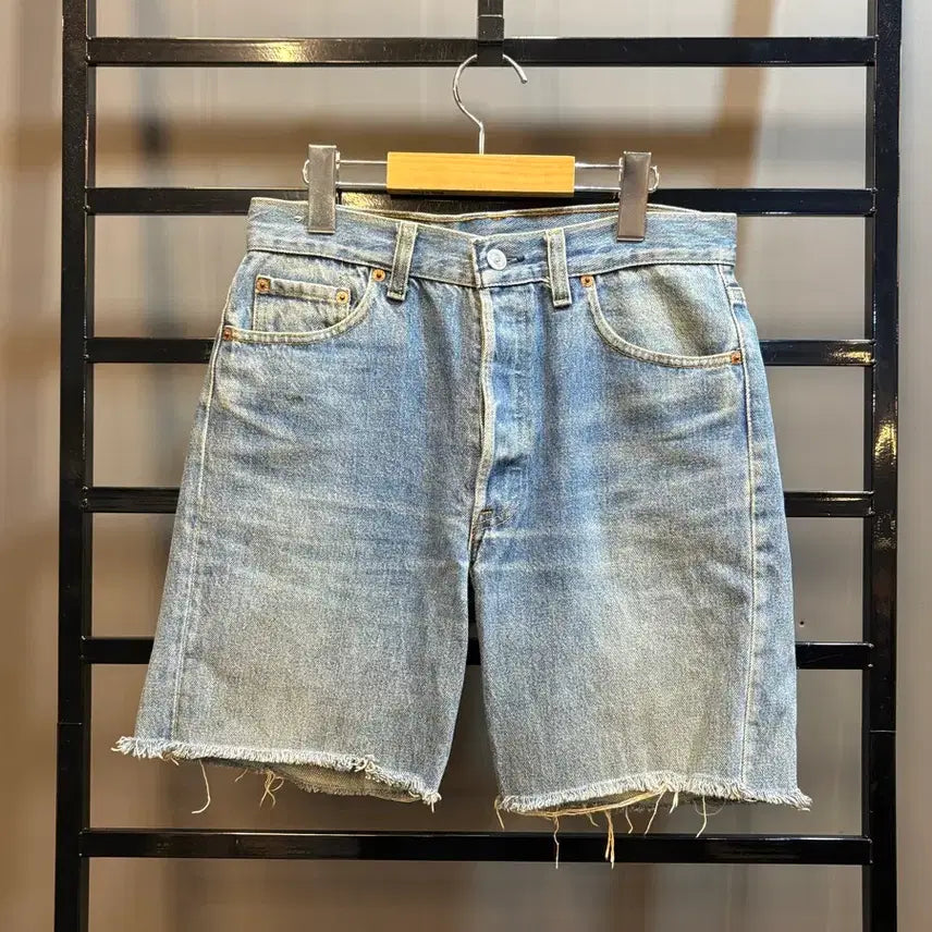 [BUNJANG] Levi's 501 Vintage Cut-Off Denim Shorts USA Made / [30] 리바이스 501 빈티지 컷오프 데님 반바지 미국산 3.5