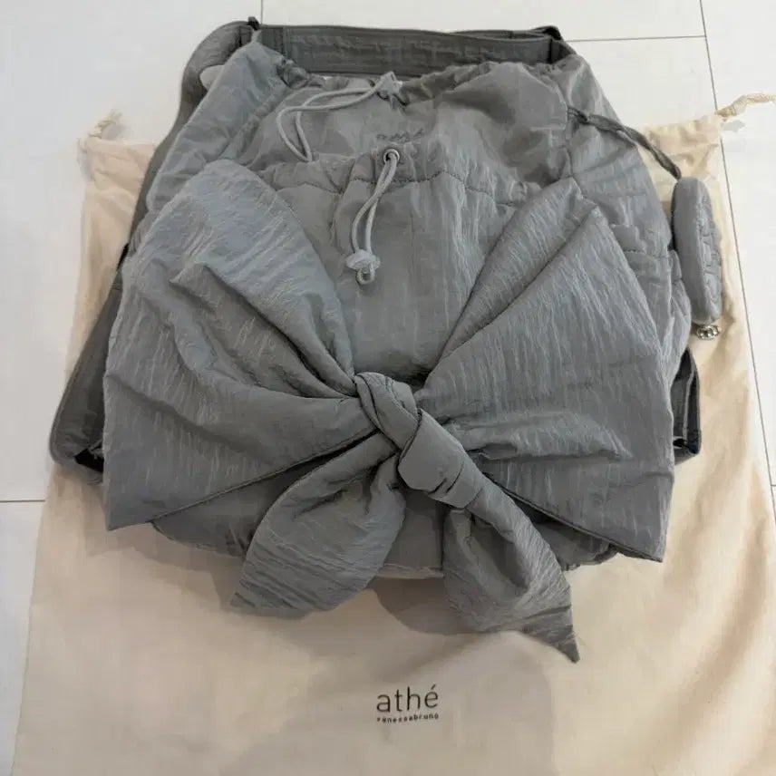 [BUNJANG] Atelier Vanessa Bruno Le Bon Bag Grey Large / 아떼바네사브루노백 르봉백 그레이 라지사이즈