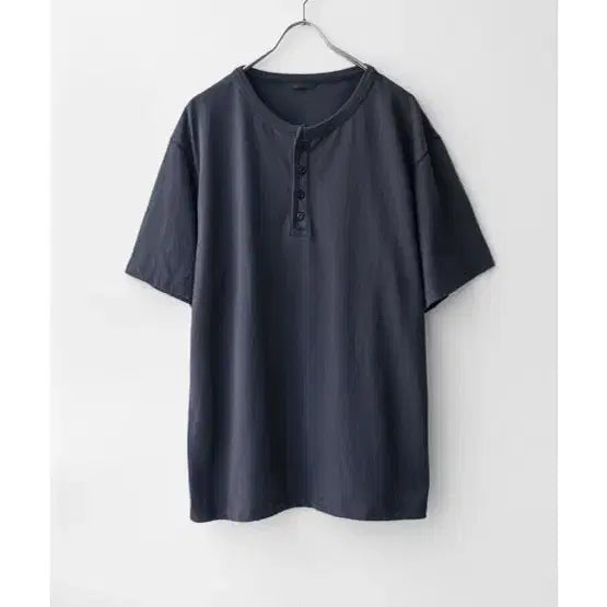 [BUNJANG] M) Gonak Washed Henley Neck Short Sleeve T-Shirt Dusty Navy / M) 고낙 워시드 헨리넥 반팔티 더스티네이비 새상품