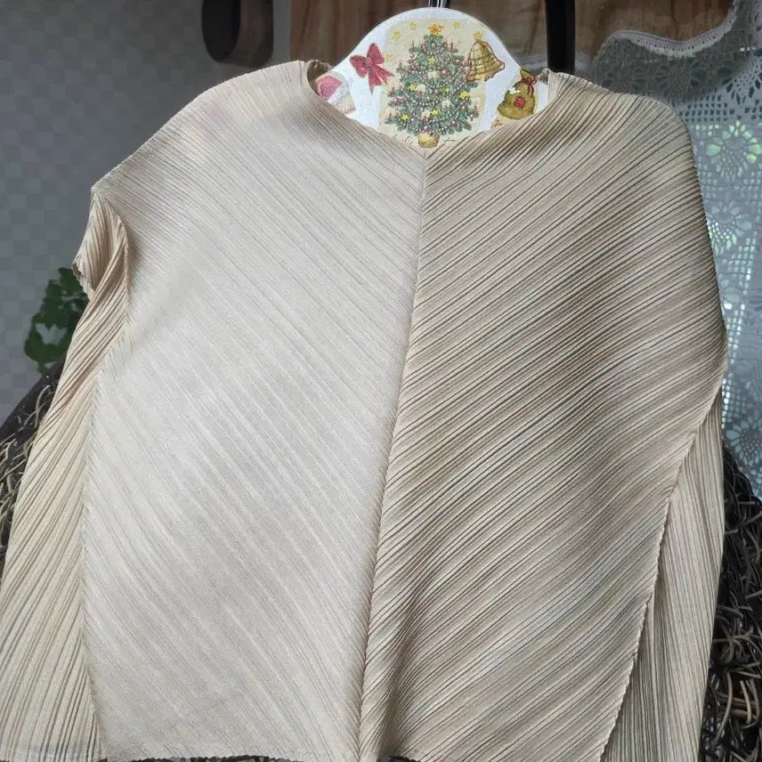 [BUNJANG] Pleated Blouse Beige / 플리츠 블라우스 베이지