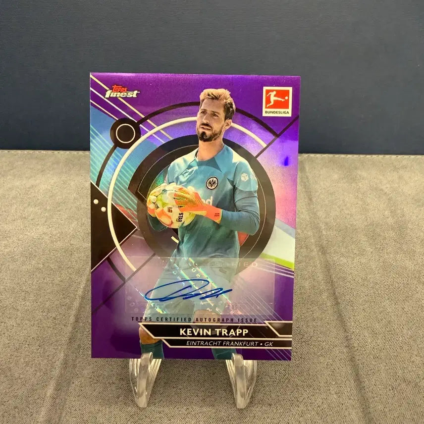 [BUNJANG] Kevin Trapp Frankfurt 99 Limited Purple Auto Card / 프랑크푸르트 케빈 트랍 99한정 퍼플 오토 카드
