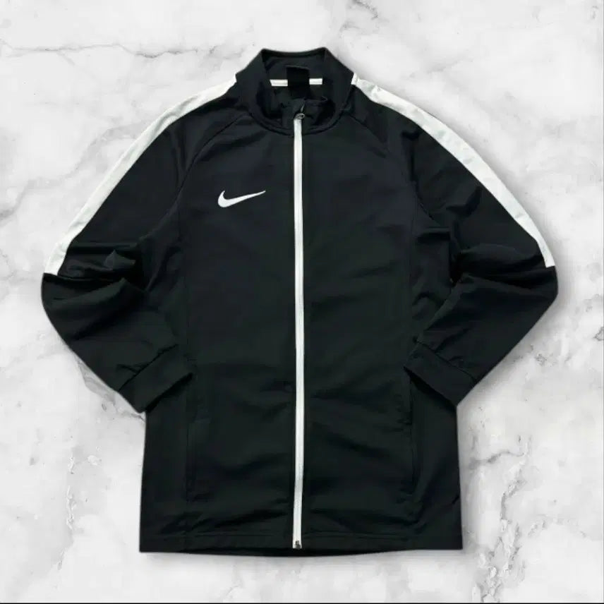 [BUNJANG] Nike Dri-FIT Full-Zip Jacket (Size 95) / 나이키 드라이핏 검흰 집업95