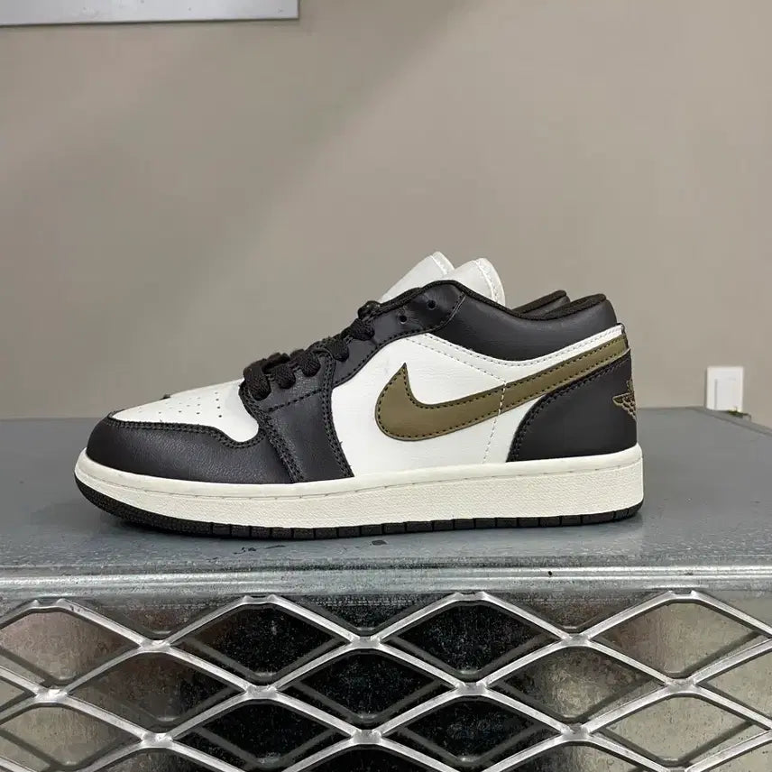 [BUNJANG] Nike Air Jordan 1 Low Shadow Brown / 나이키 에어조던1 로우 쉐도우 브라운 245