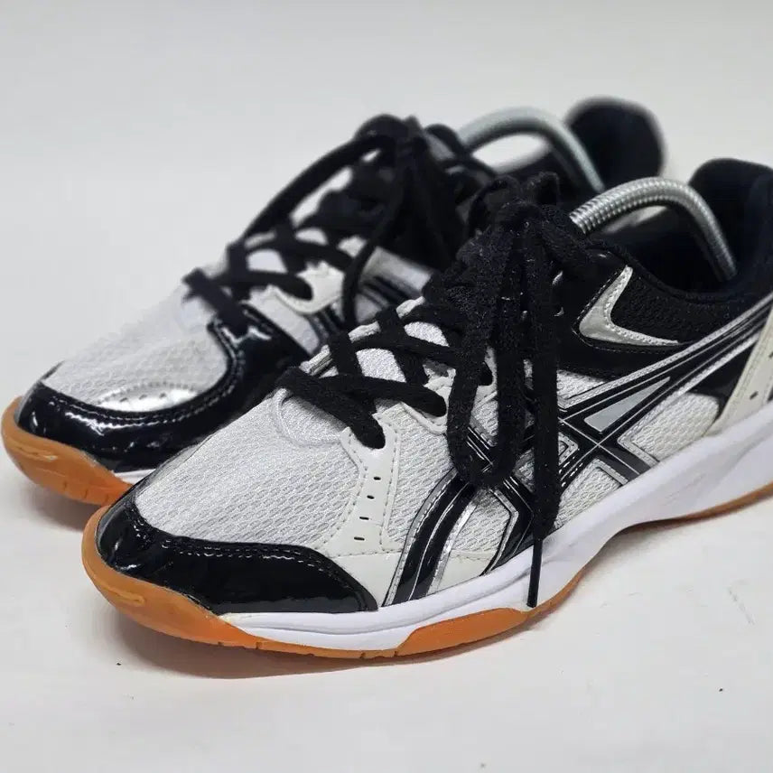 [BUNJANG] ASICS Indoor Court Shoes - Volleyball/Table Tennis / [240mm] 아식스 실내 운동화(배구화/탁구화) 판매합니다