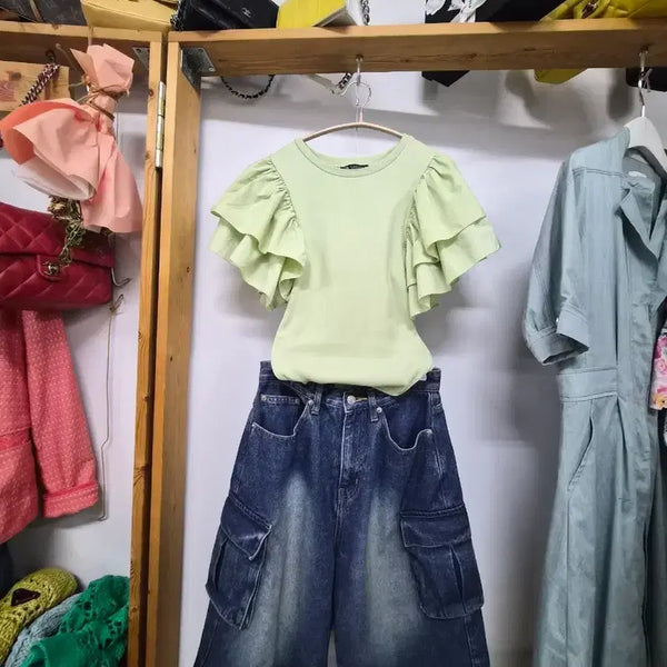 [BUNJANG] ZARA Frilled Ribbed Bodysuit & Urbanstz Denim Bermuda Cargo Pants / 자라 프릴골지 바디슈트. 어반즈레스 데님 버뮤다카고