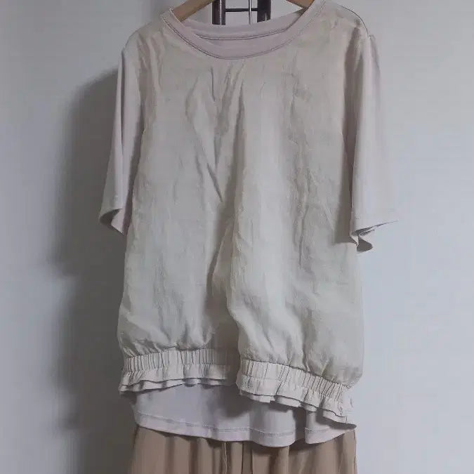 [BUNJANG] Laurel Ribbed Blouse Beige / 라우렐 티블라우스 77~88