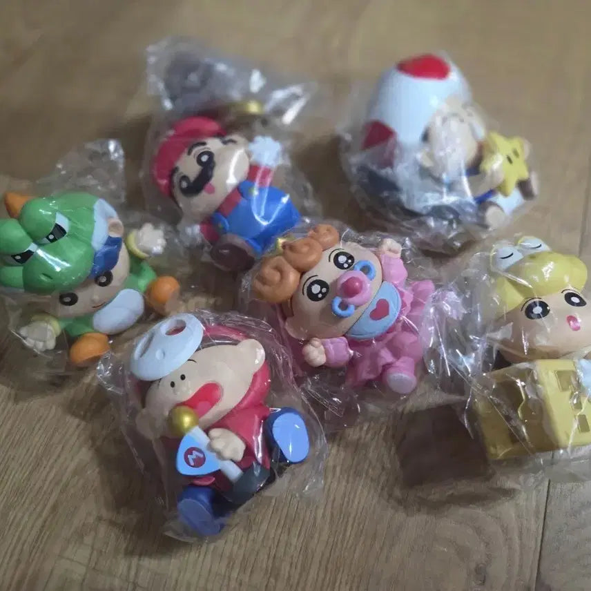 [BUNJANG] Crayon Shin-chan & Mario 6-Figure Set / 짱구 마리오 피규어 6종 세트