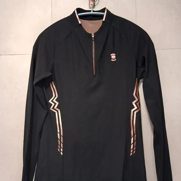 [BUNJANG] W.Angle Authentic Women's Half-Zip T-Shirt Size 85 / 와이드앵글 정품 여성 반집업티 85 사이즈