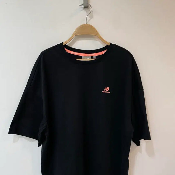 [BUNJANG] New Balance Semi Crop Loose Fit T-Shirt L / 뉴발란스 세미크롭 루즈핏 반팔티 L