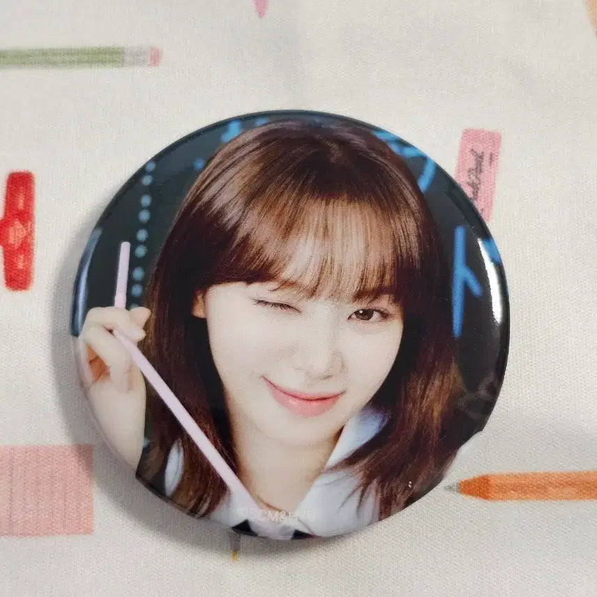 [BUNJANG] LE SSERAFIM Kim Chaewon School Days Can Badge / 르세라핌 일본 MD School days 김채원 채원 캔뱃지