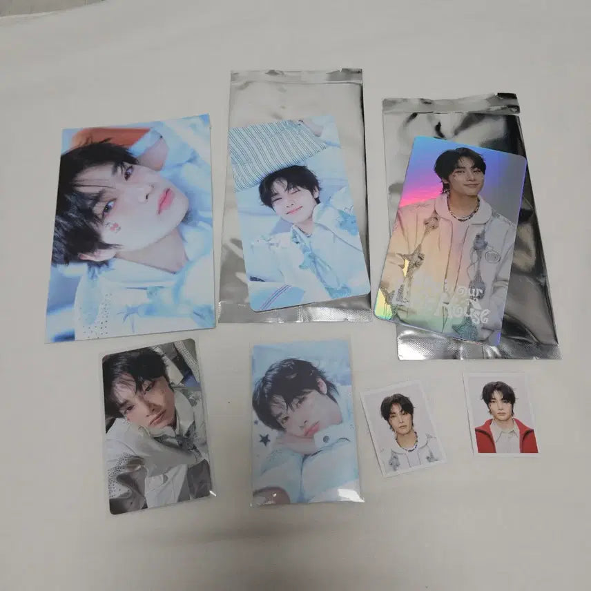 [BUNJANG] Stray Kids I.N Little House Photocard, Postcard, POB Bundle Set / 스트레이키즈 아이엔 리틀하우스 증사 트레카 엽서 특전 포카 박테 분철